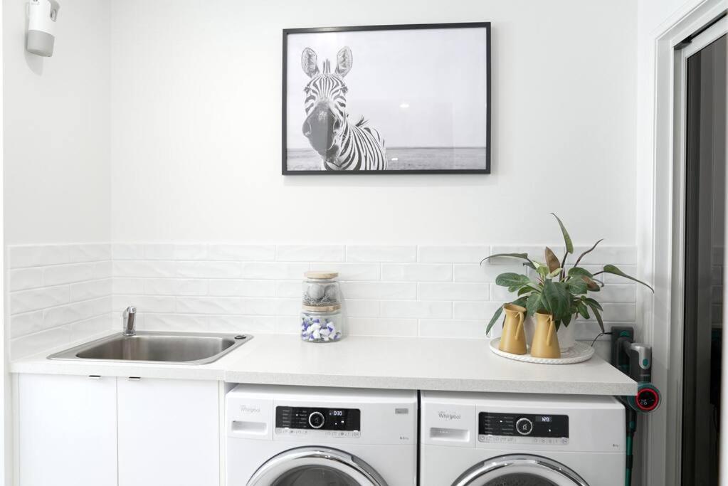 Holiday home Modern Family House Close To The Airport & Brisbane