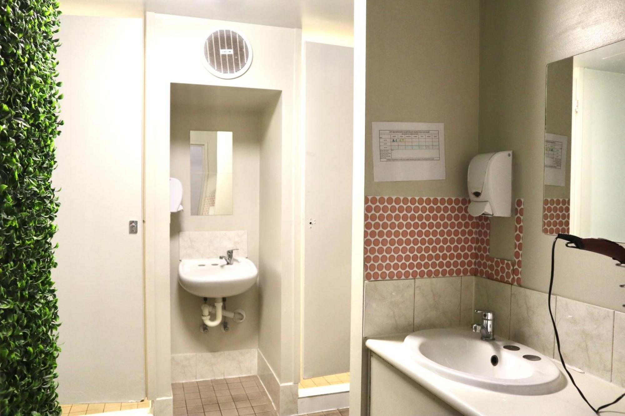 Backpackers Hq Hostel