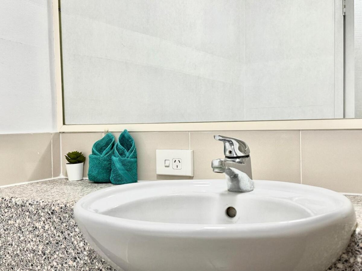 Prime Toowong 3br - Walk To Shops And Transport Brisbane