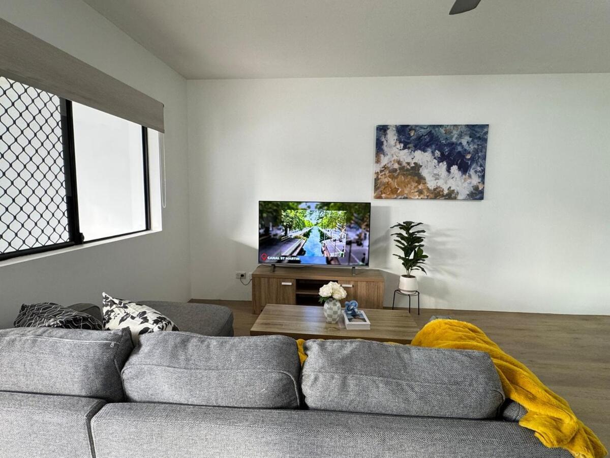 Prime Toowong 3br - Walk To Shops And Transport