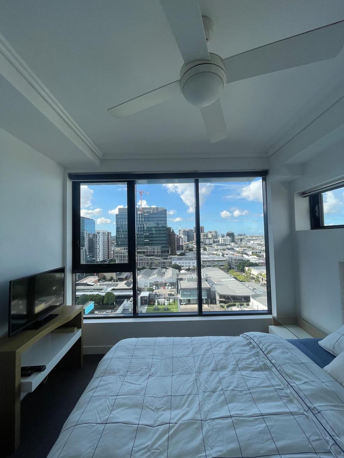 Apartment The Centre Of Brisbanes Nightlife!