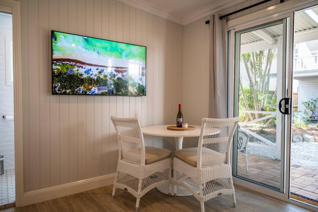 Oasis On Esplanade Brisbane