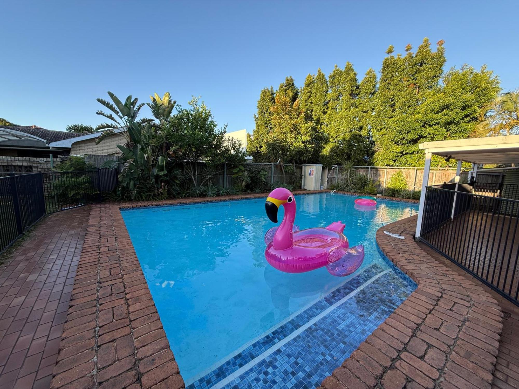 4br Big Family House With Huge Pool * Brisbane