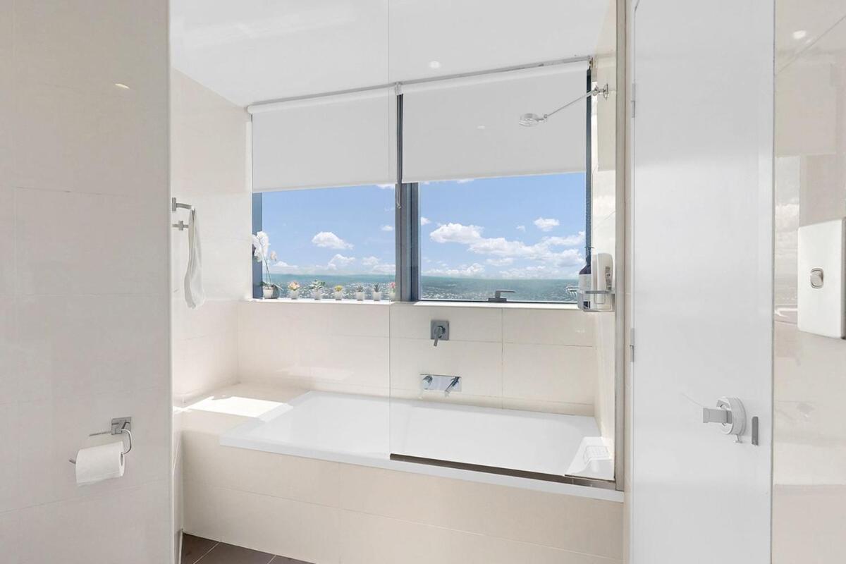 Cloud 56 Luxury Level 56 With Free Onsite Parking Apartment *