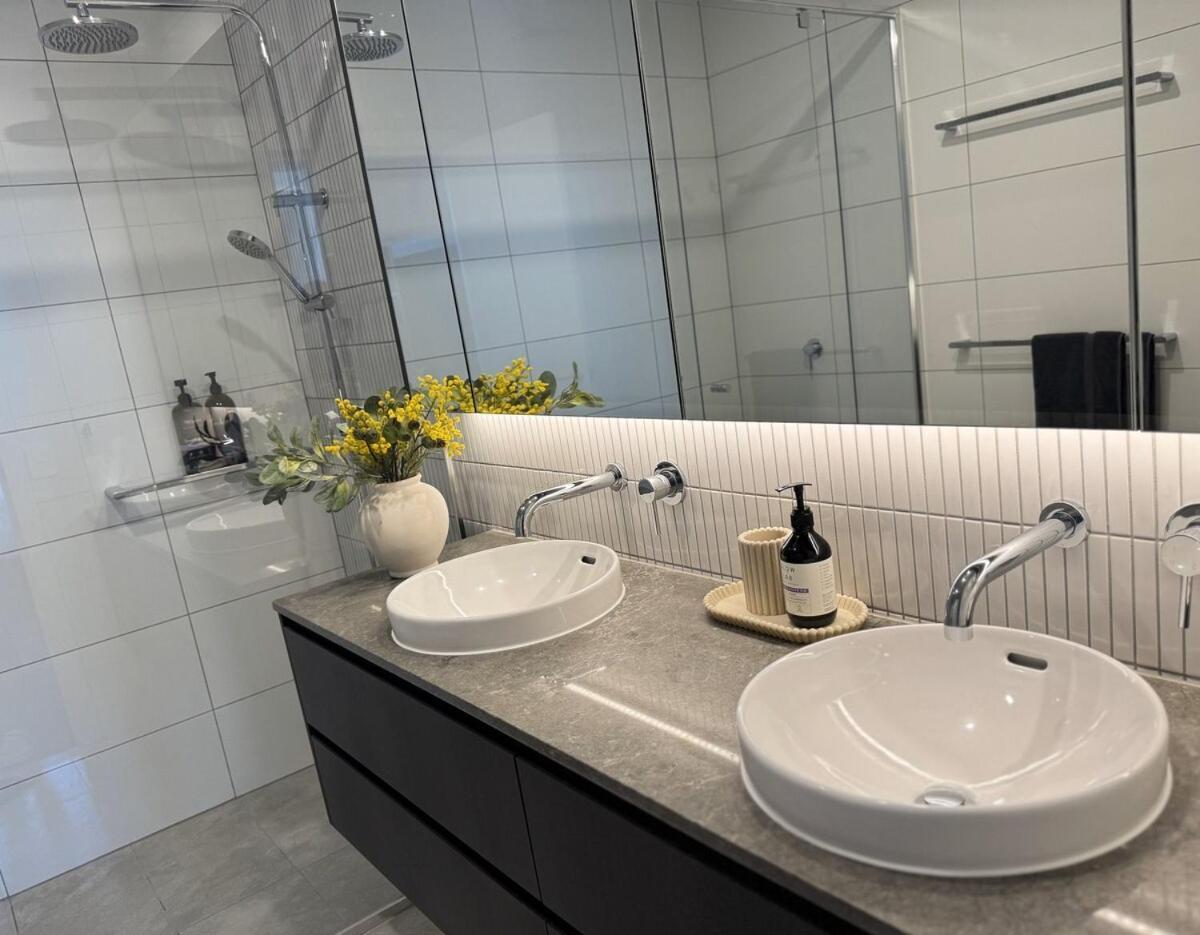 Apartment Riverfront Luxe 2bed Pool Parking Brisbane
