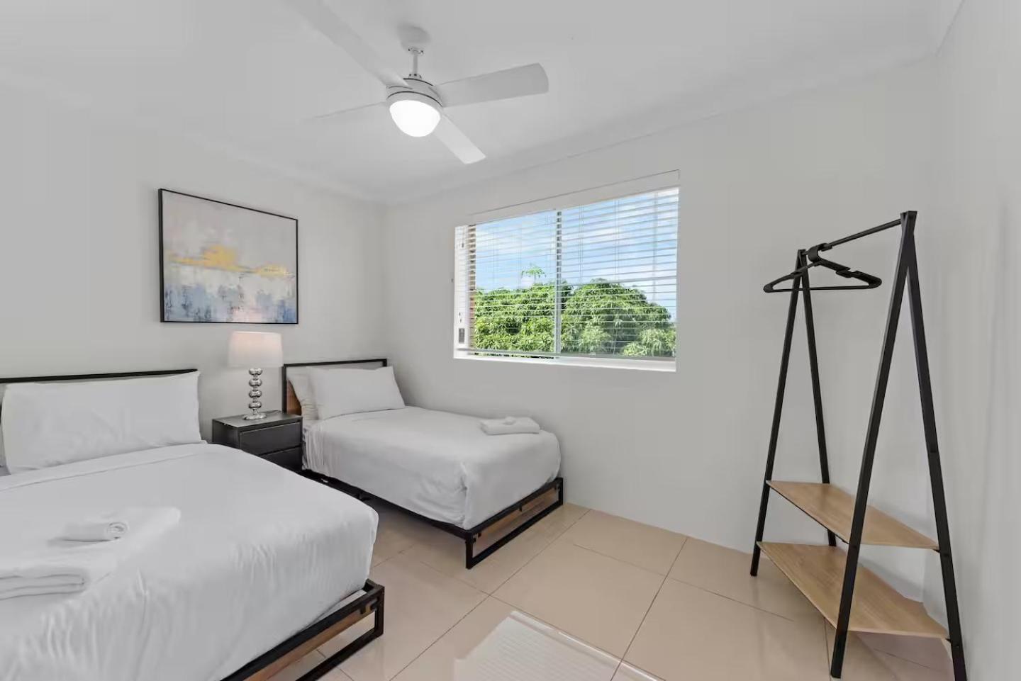 Apartment Stylish 3brm Near Gabba With Free Parking & Wifi *