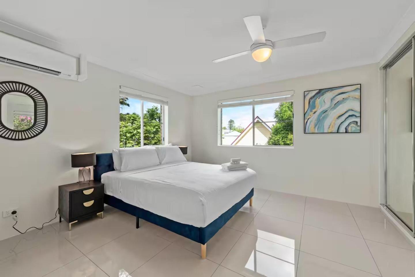 Stylish 3brm Near Gabba With Free Parking & Wifi Apartment Brisbane