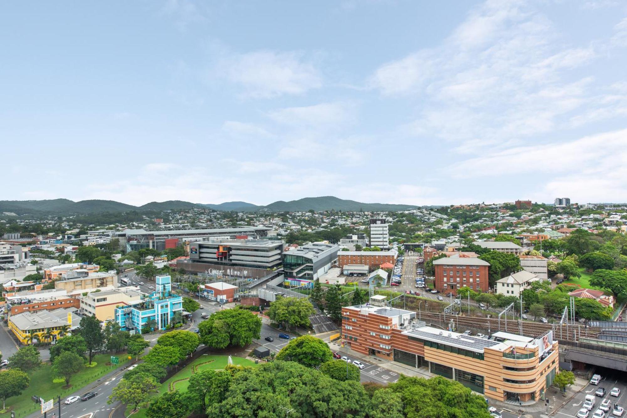 Good Value 2br Near Stadium & River With Wifi * Brisbane