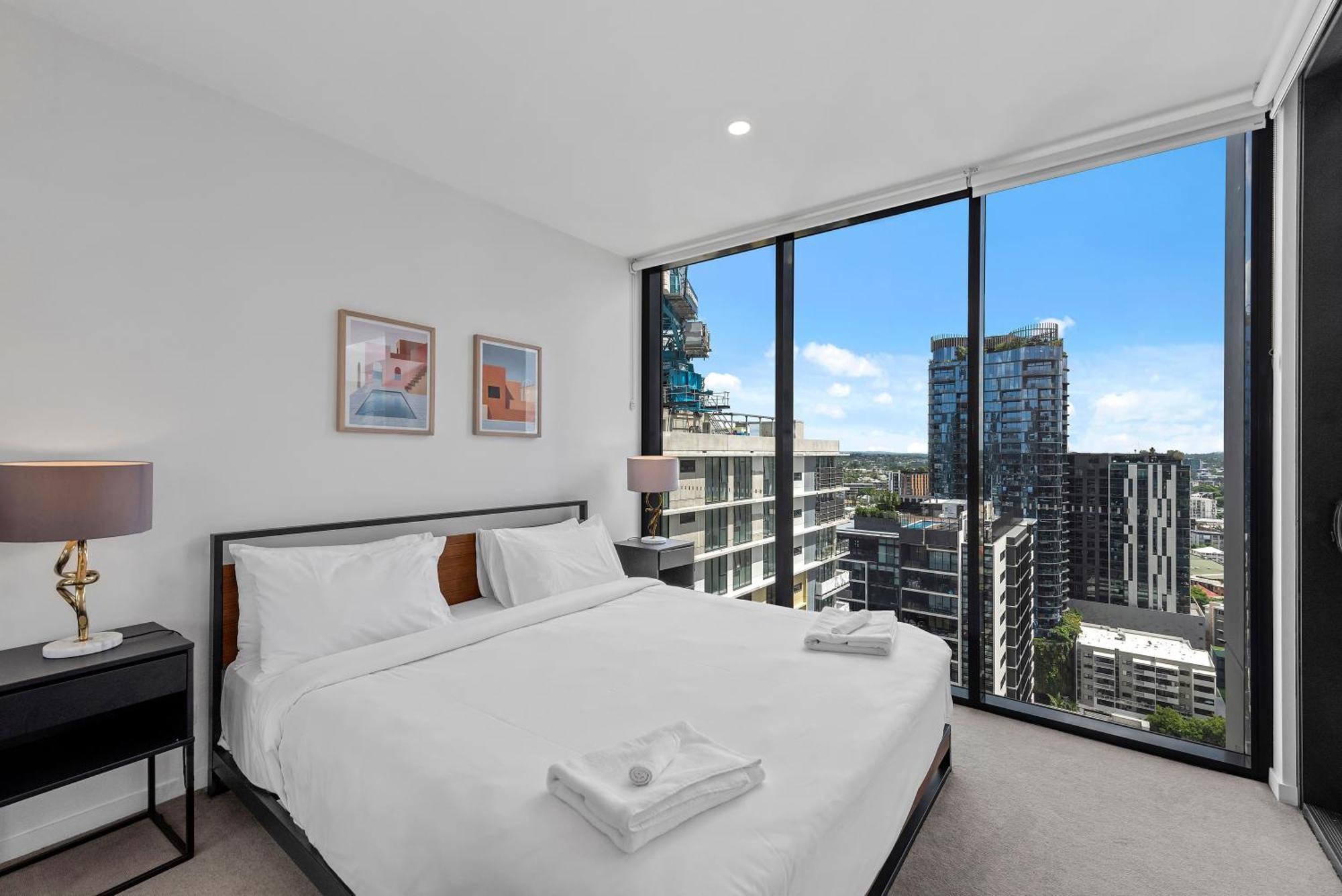 King Bed, Mountain Views & Southbank Location Apartment Brisbane