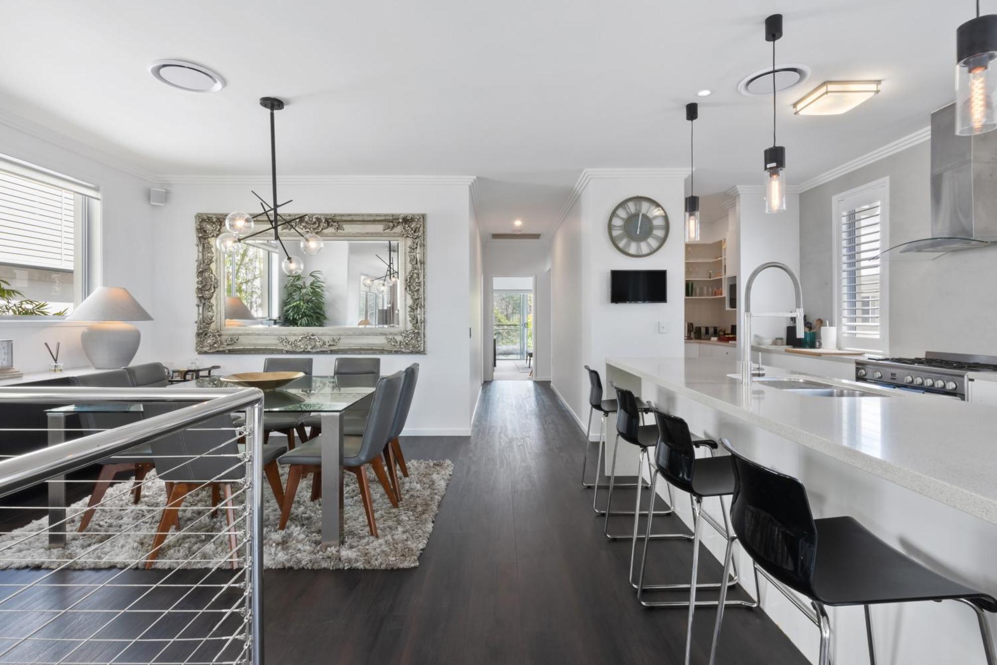 Large Family With Pool &