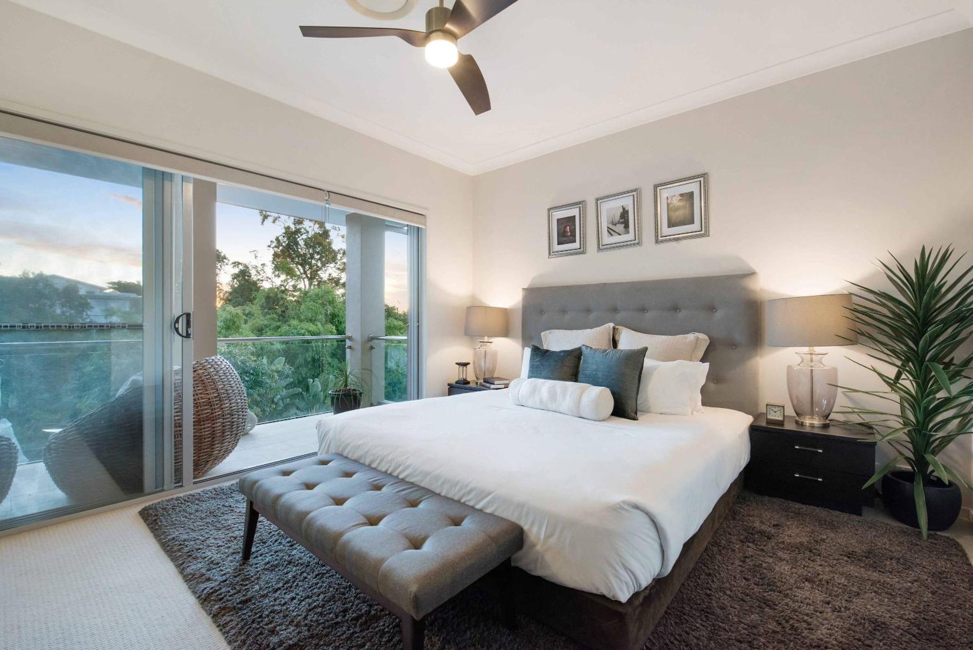 Large Family With Pool & * Brisbane