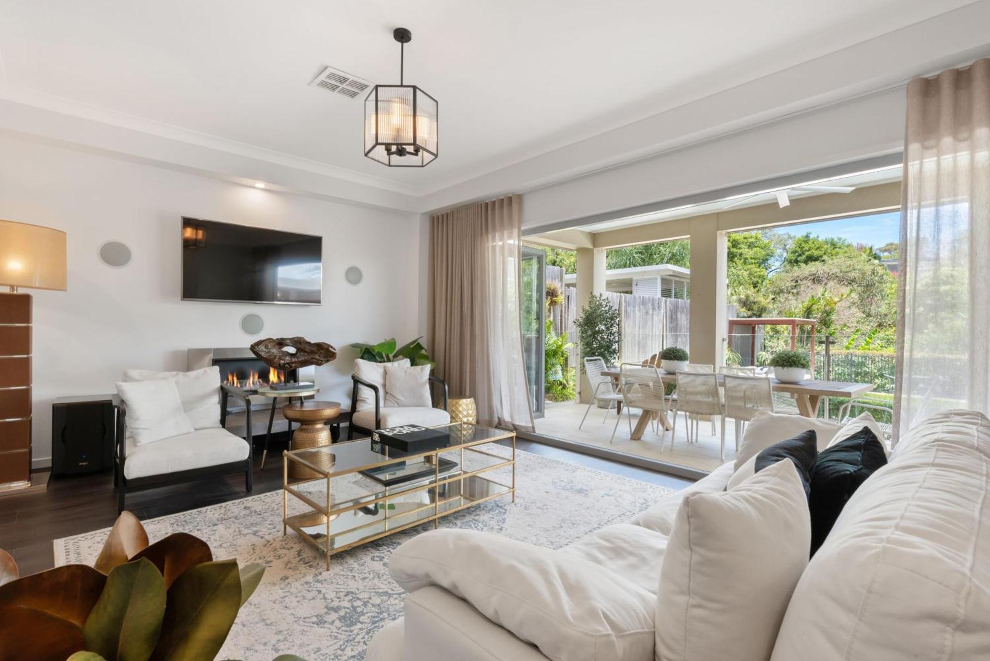 Large Family With Pool & Holiday home