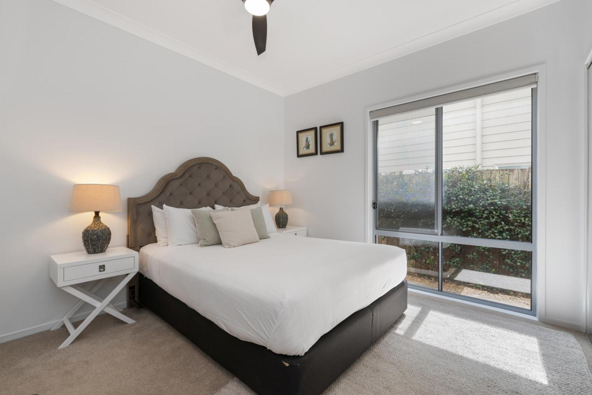 Holiday home Large Family With Pool & *