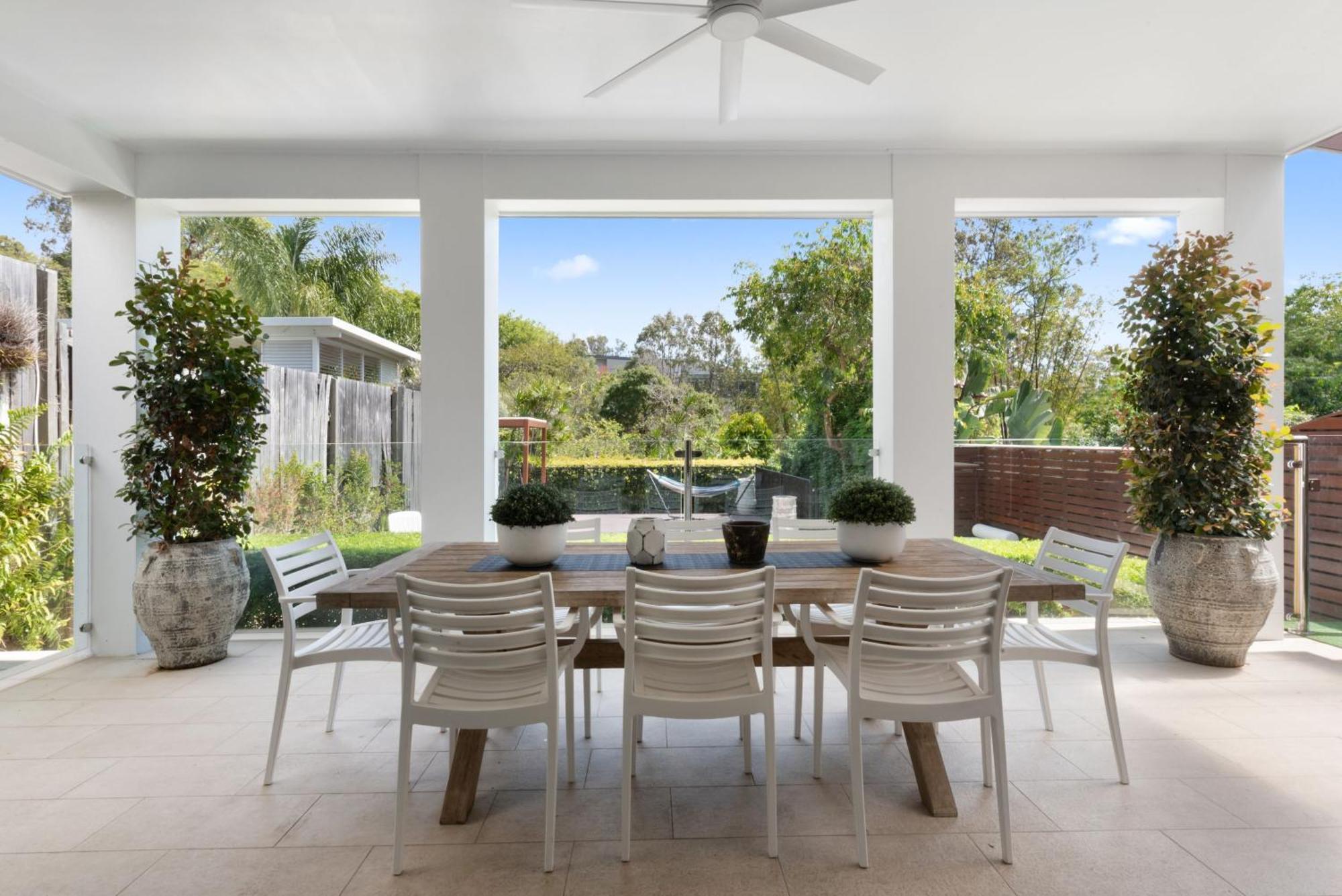 Large Family With Pool & Holiday home *