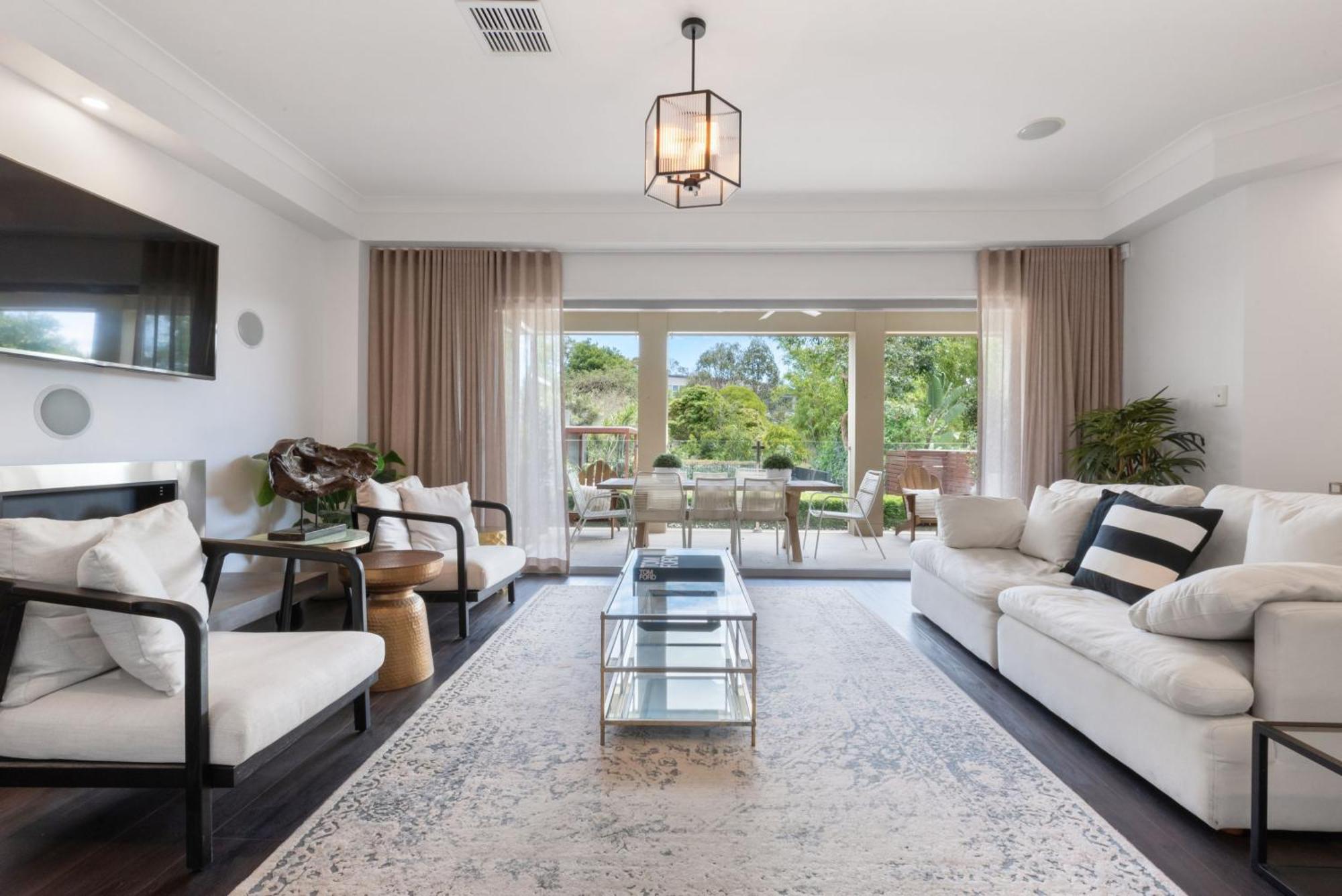 Large Family With Pool & * Brisbane