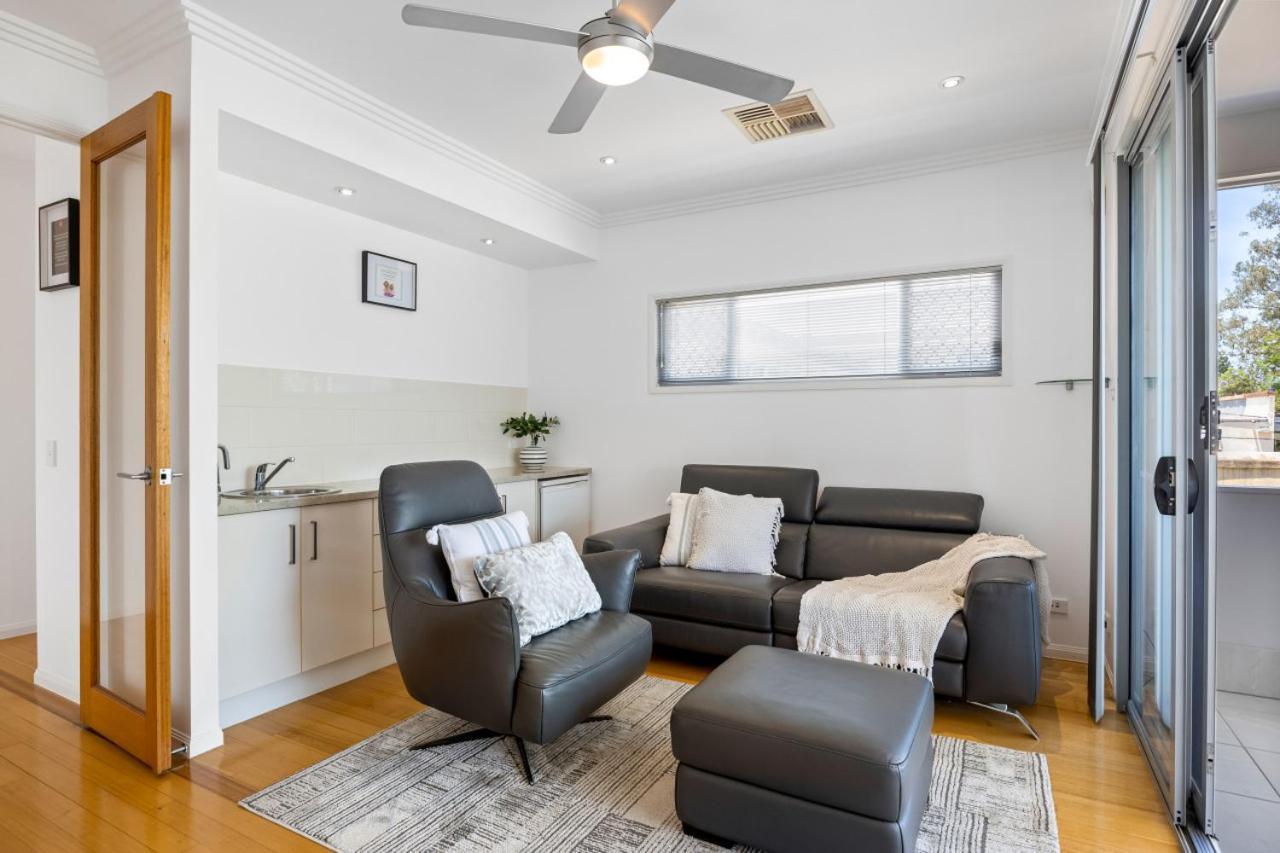 Modern Luxury Riverfront Sanctuary Holiday home Brisbane