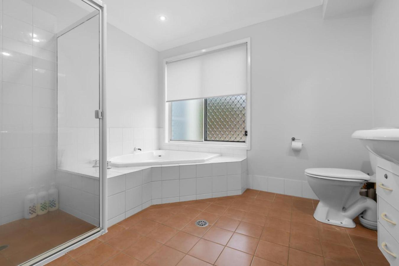 Peaceful And Convenient 4br Family Modern Retreat Holiday home Brisbane