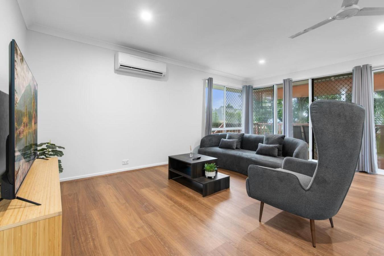 Holiday home Peaceful And Convenient 4br Family Modern Retreat Brisbane