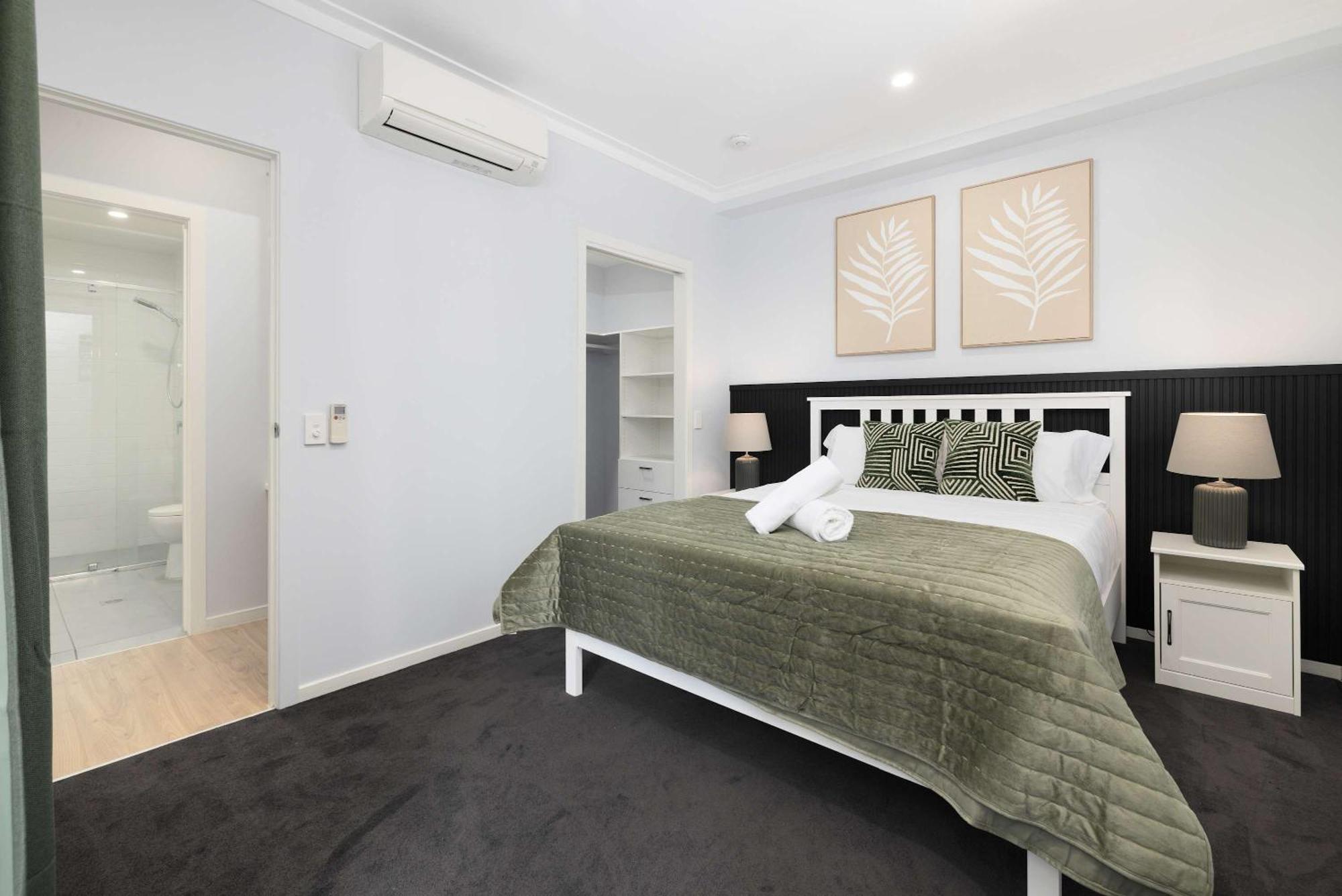 Adorable Fresh 1br With Parking Wifi Apartment Brisbane