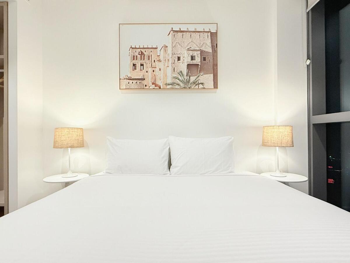 Serene 2bed With Pool & River Views At Qwr *