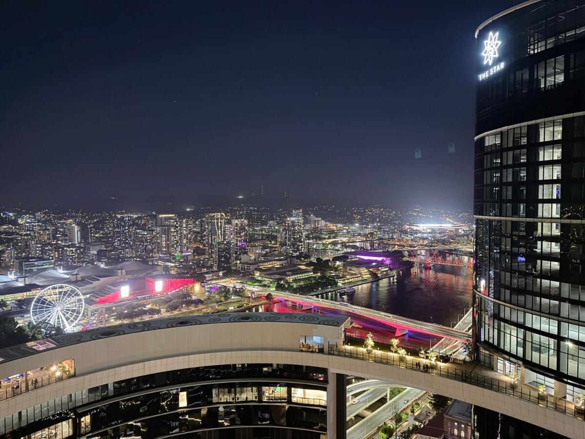 Serene 2bed With Pool & River Views At Qwr Brisbane