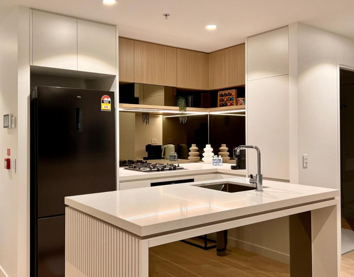 Apartment Cbd Queen Wharf With Views Pool And Gym Brisbane