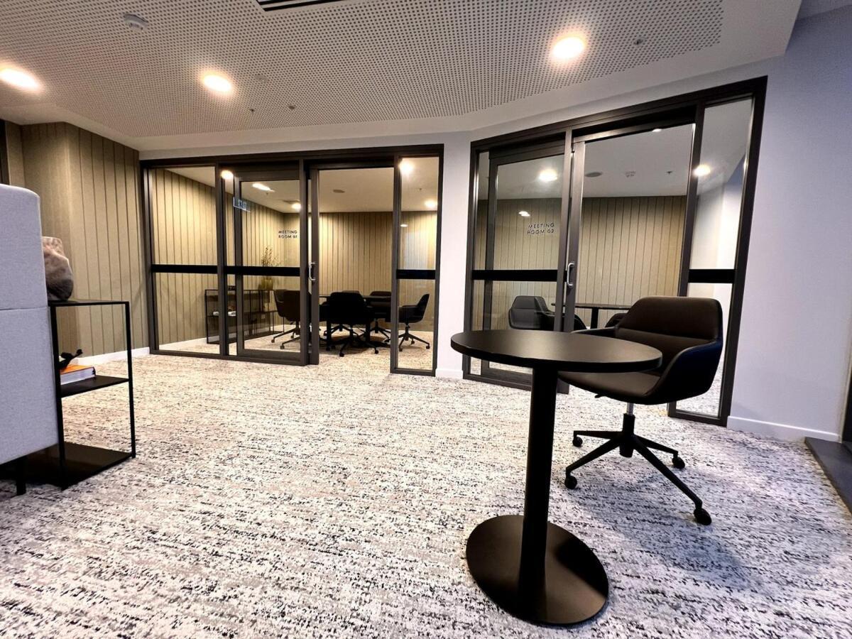 Cbd Queen Wharf With Views Pool And Gym * Brisbane