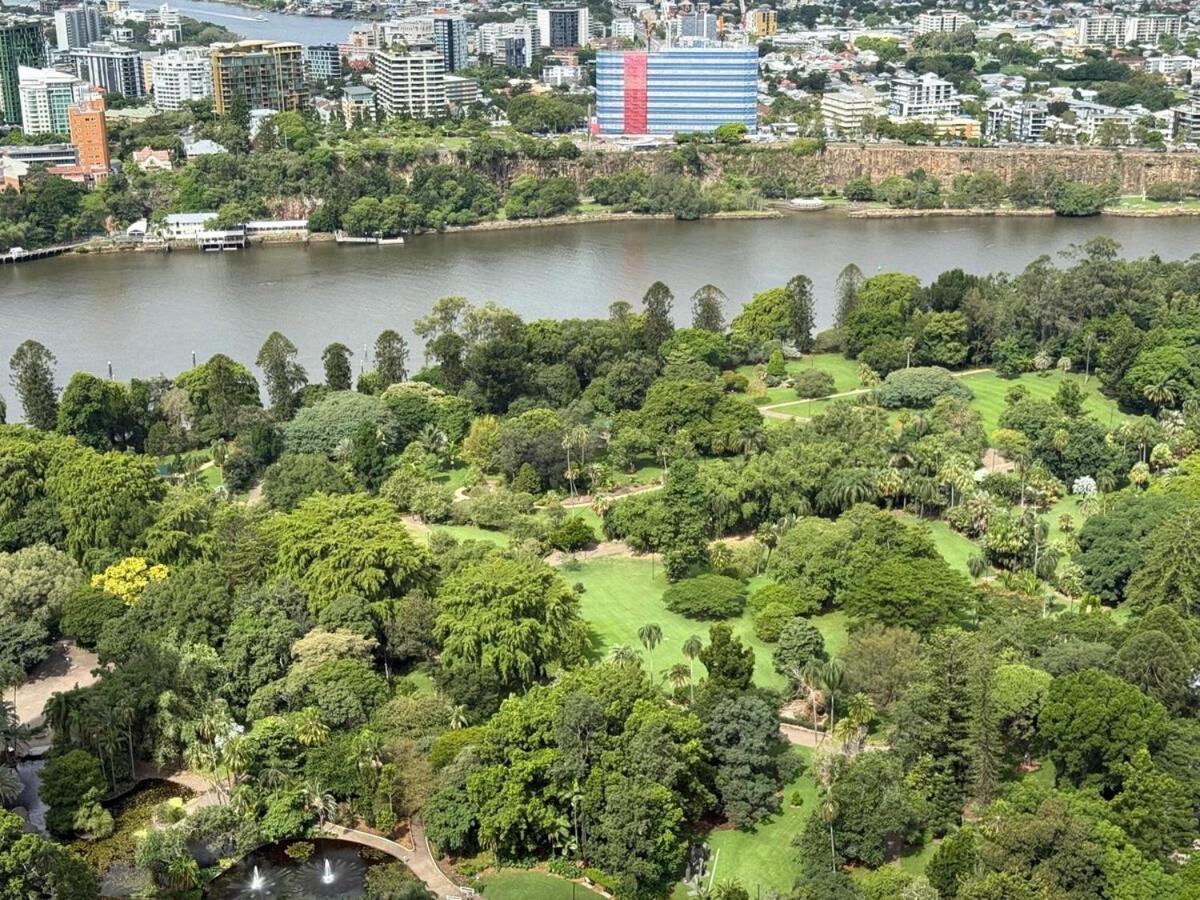 Cbd Queen Wharf With Views Pool And Gym Apartment *