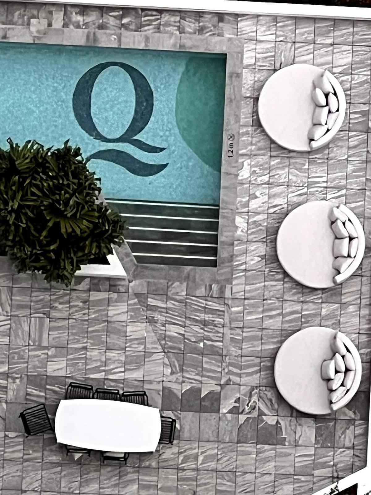 Cbd Queen Wharf With Views Pool And Gym Apartment Brisbane