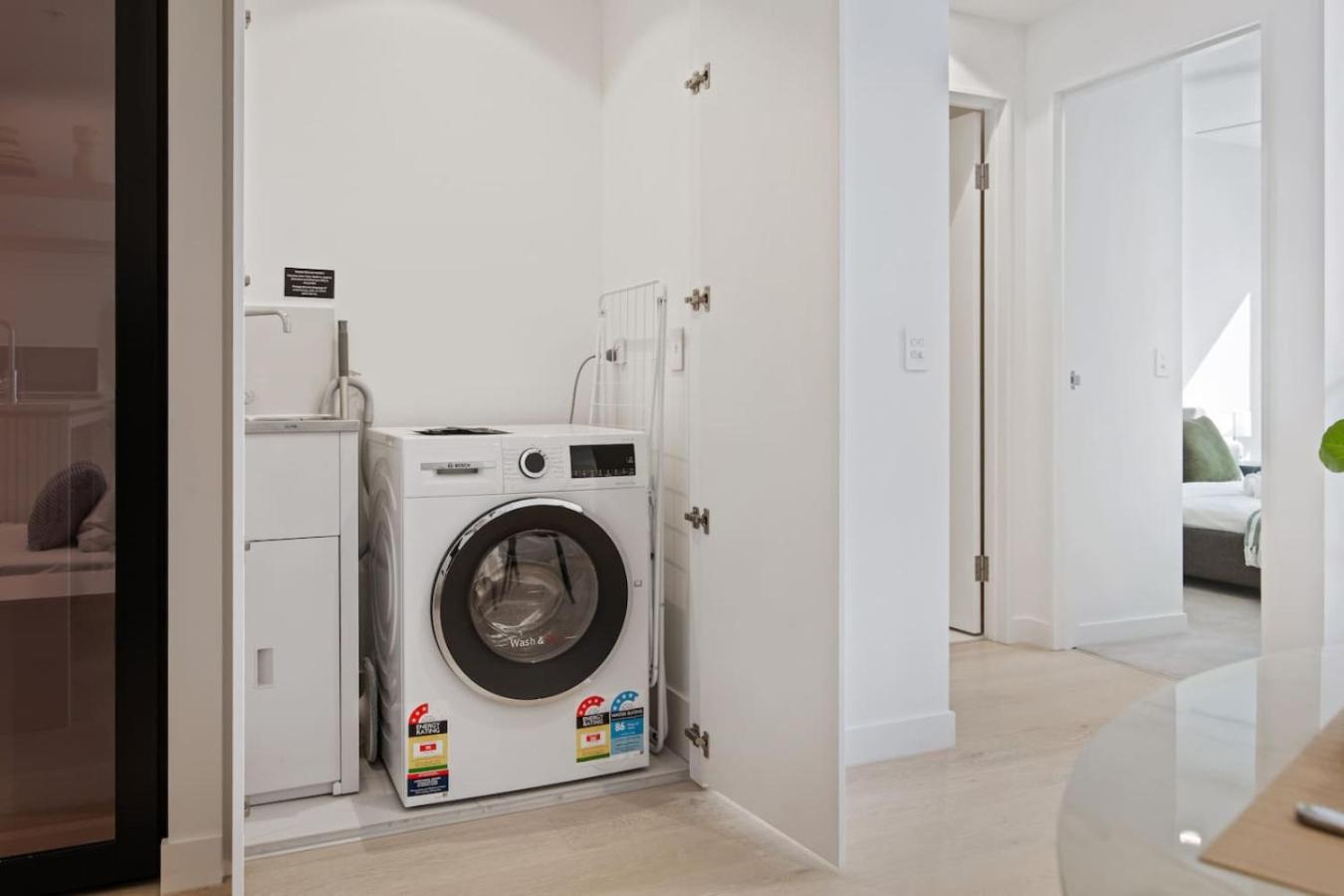 Apartment 2 Bedroom In Queens Wharf *