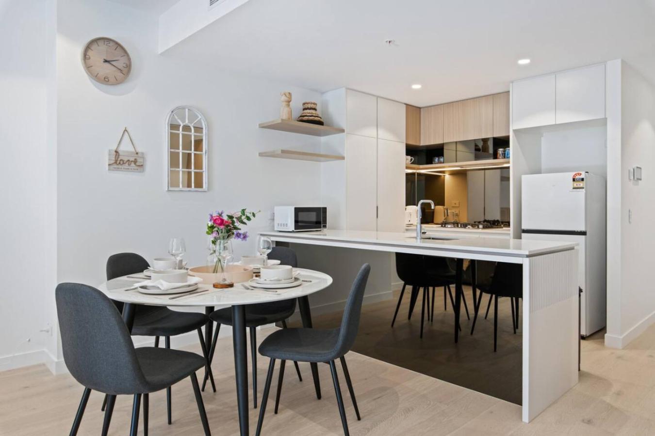 2 Bedroom In Queens Wharf *