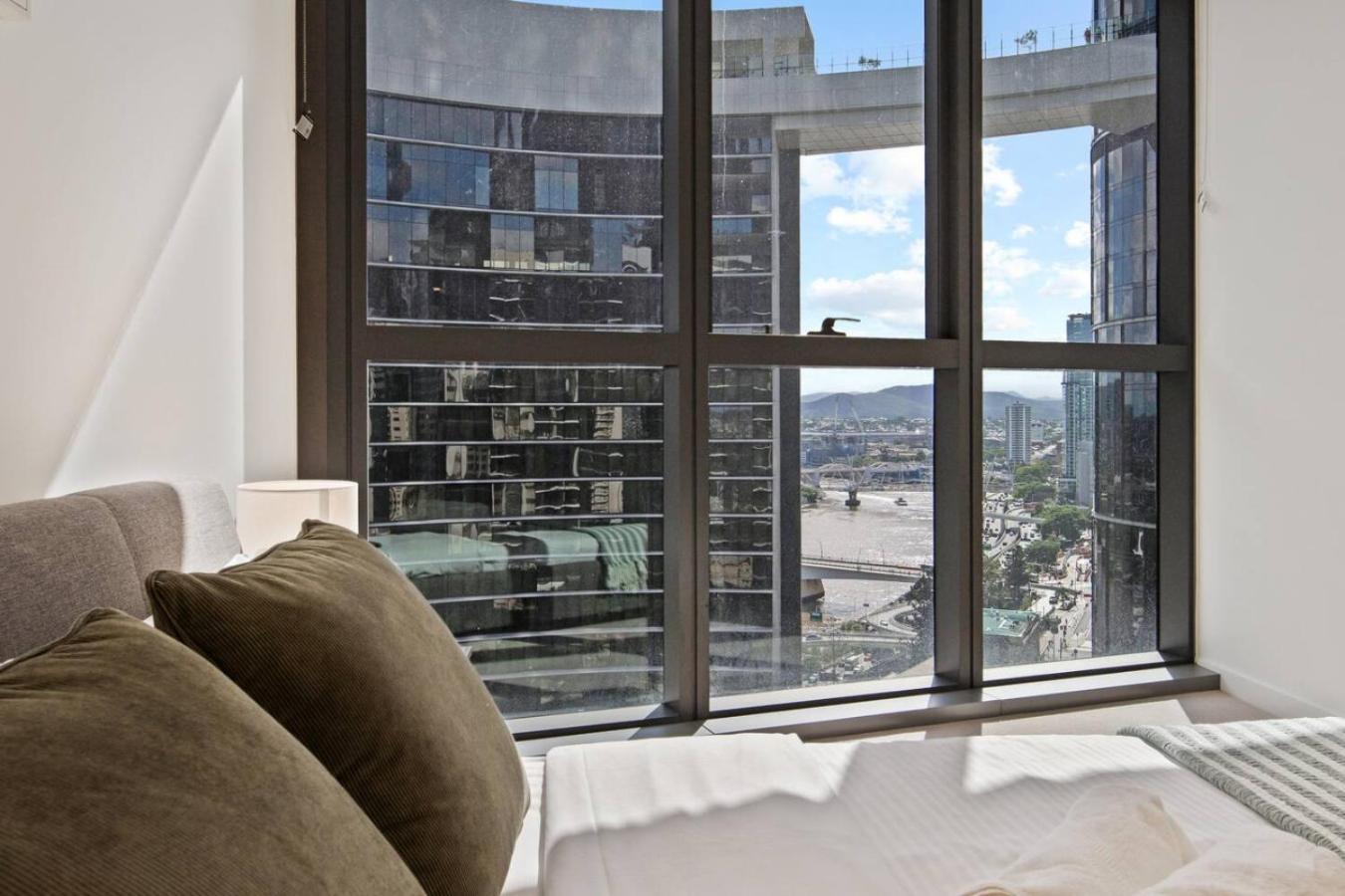 2 Bedroom In Queens Wharf