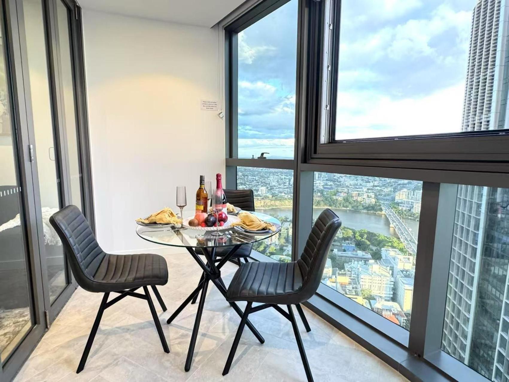 Skyrise Haven On The 50th Floor-1bdr At Queens Wharf Brisbane