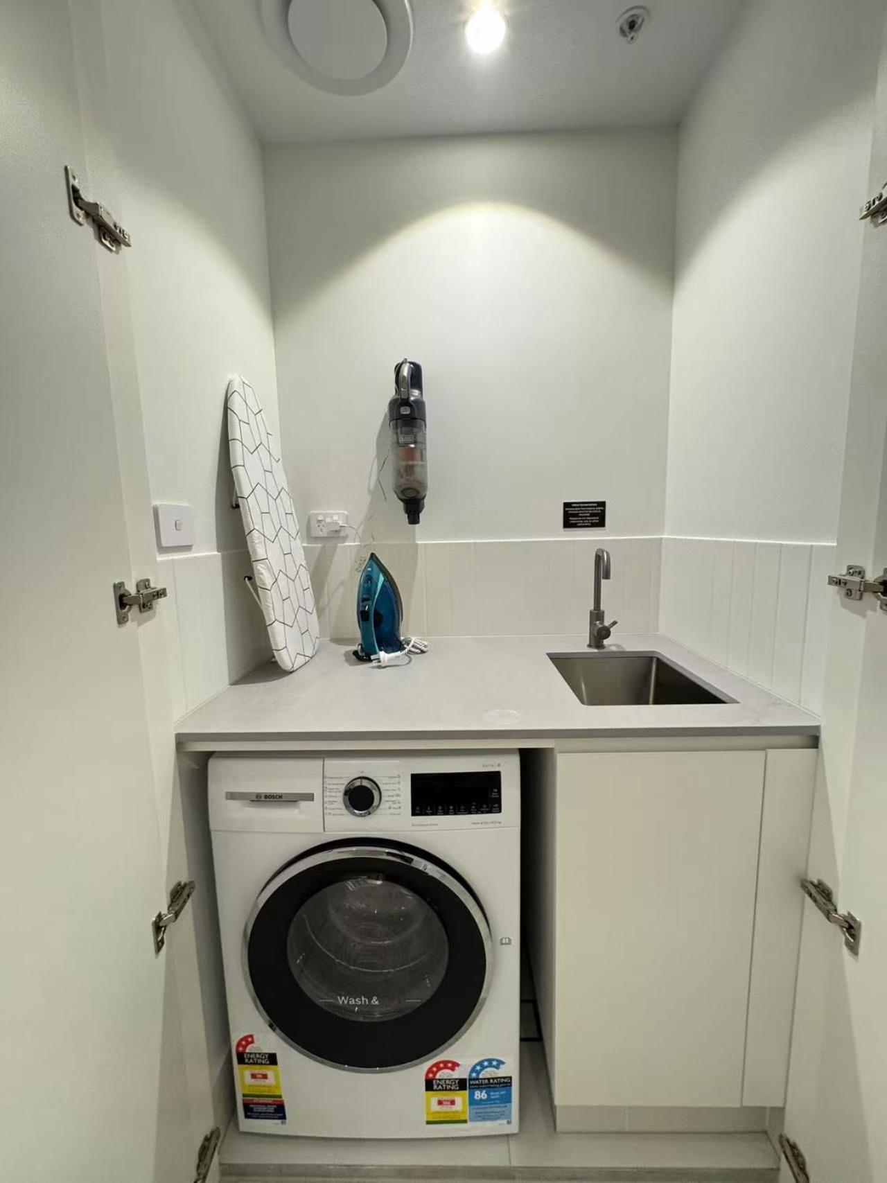Skyrise Haven On The 50th Floor-1bdr At Queens Wharf *