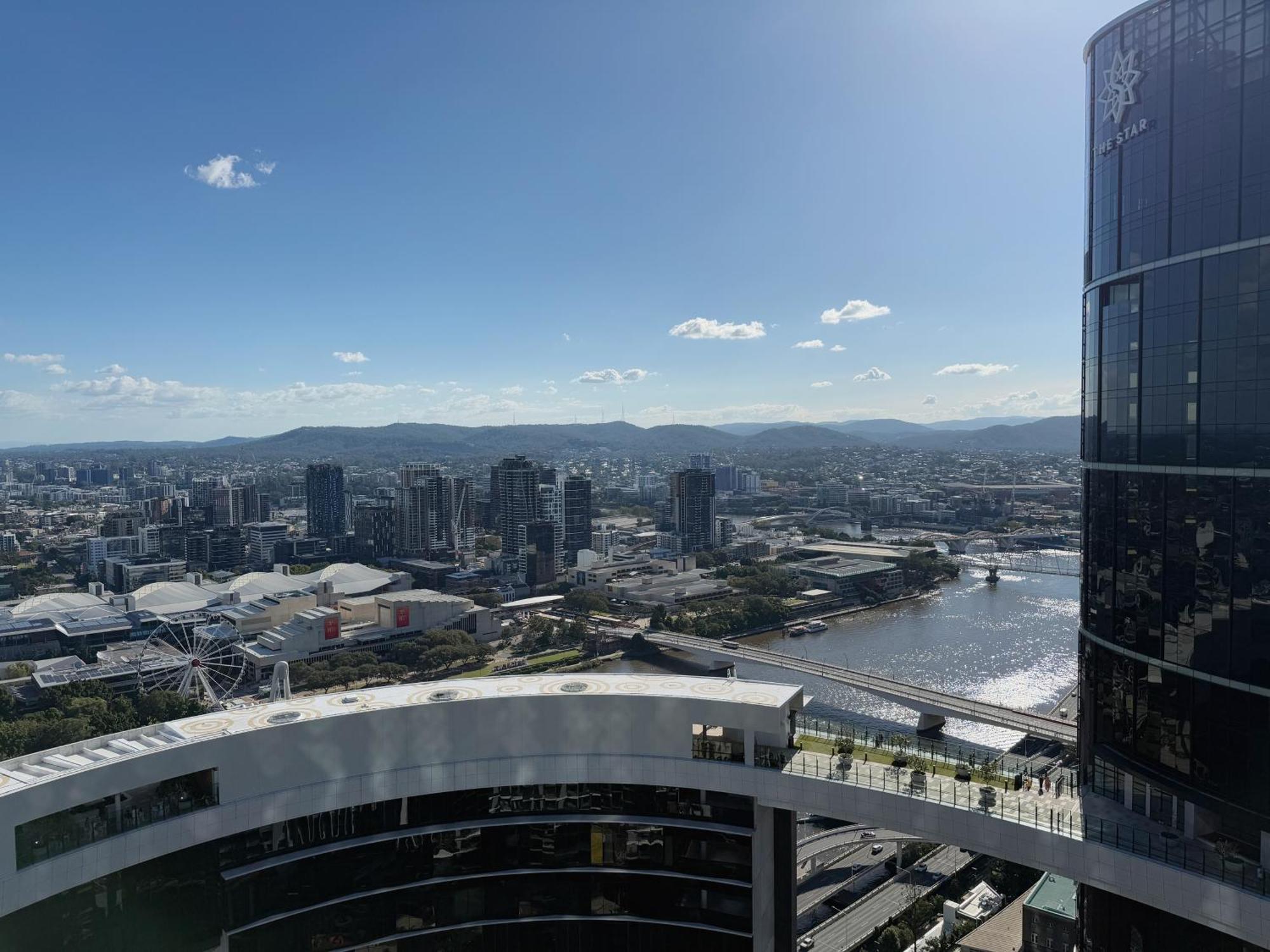 Serene 1bed Sofa Bed With Pool & River Views At Qwr Brisbane