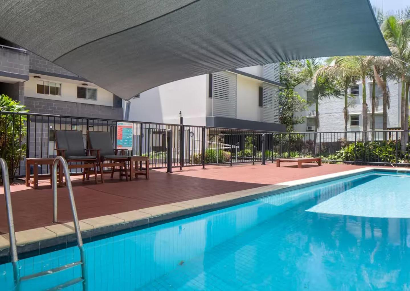 Spacious 2br Close To Uq, Shops With 2parking & Pool