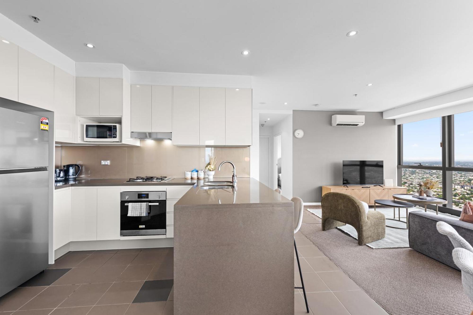 Altitude 2br - Stunning Views, Pool & Parking Brisbane