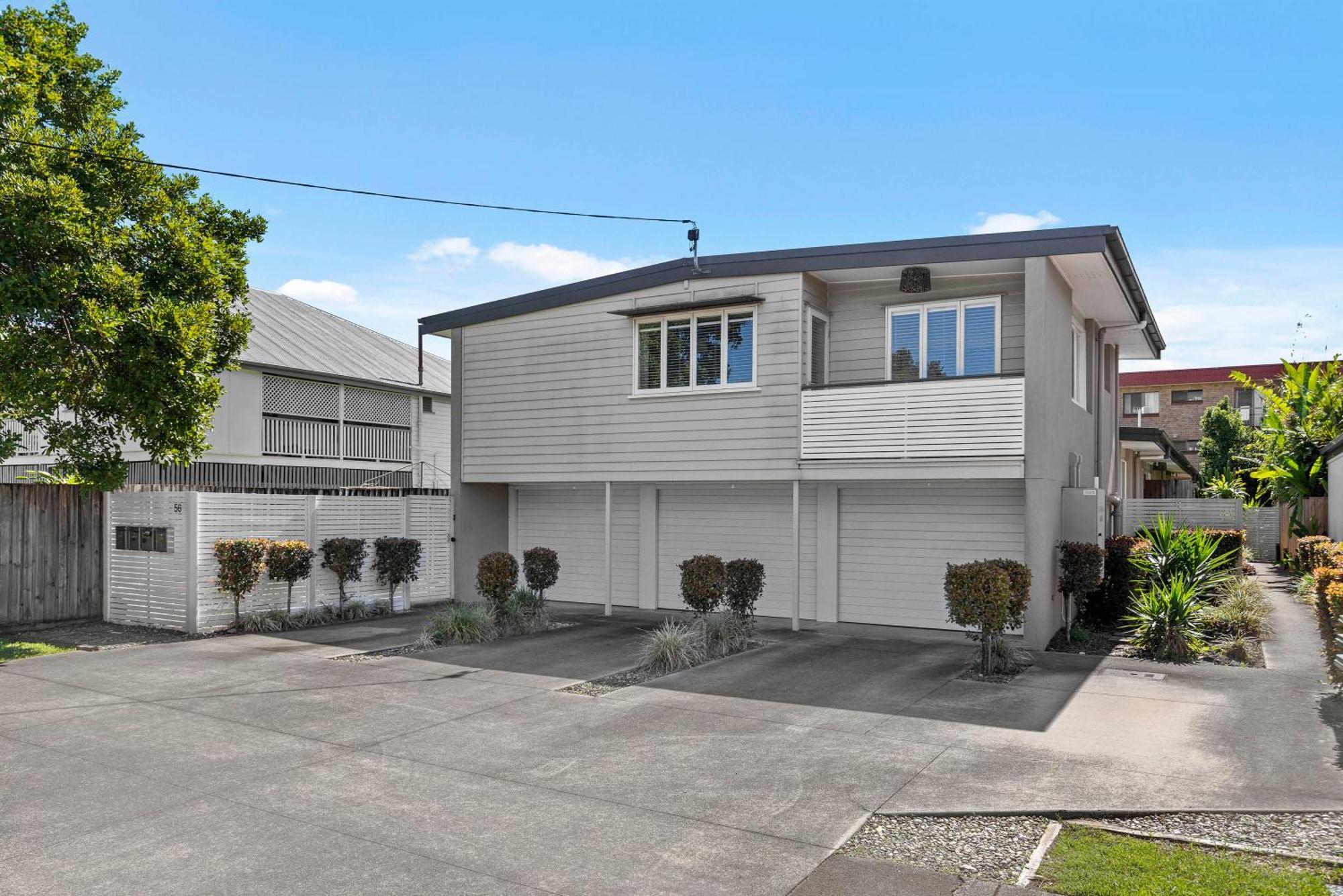 Spacious 3br - Walk To Racecourse Rd And Portside! Apartment