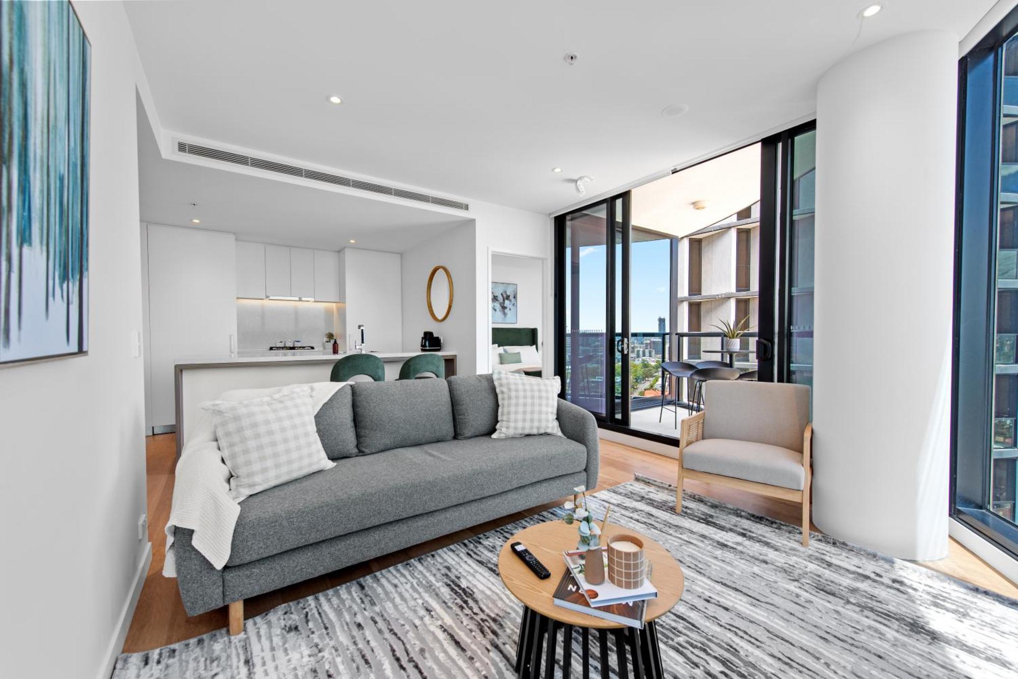 Modern 2br With Stunning Views, Infinity Pool & Gym Apartment Brisbane