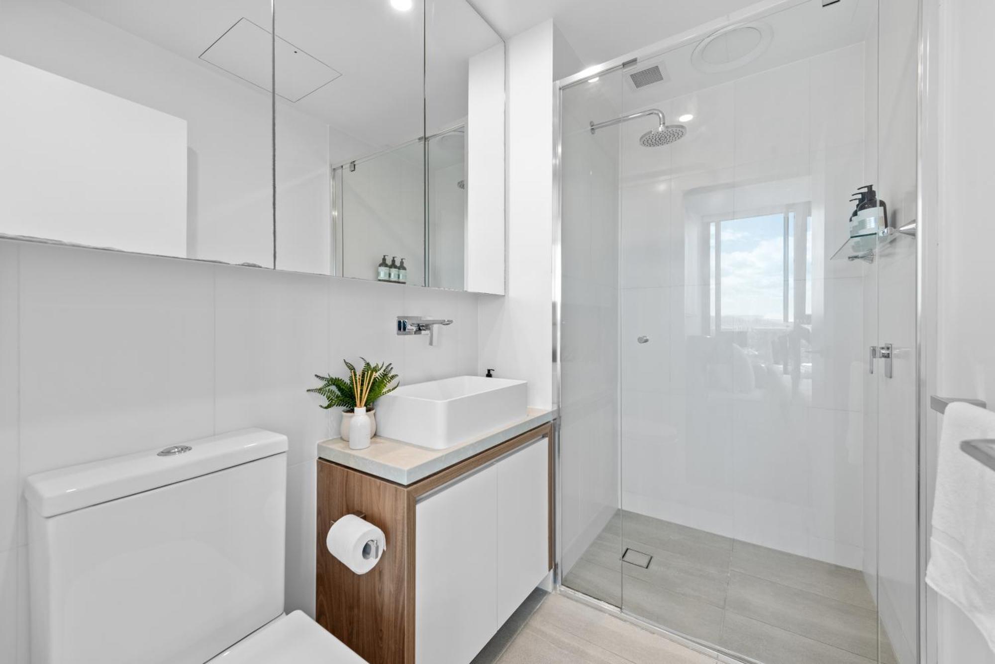 Apartment Modern 2br With Stunning Views, Infinity Pool & Gym Brisbane