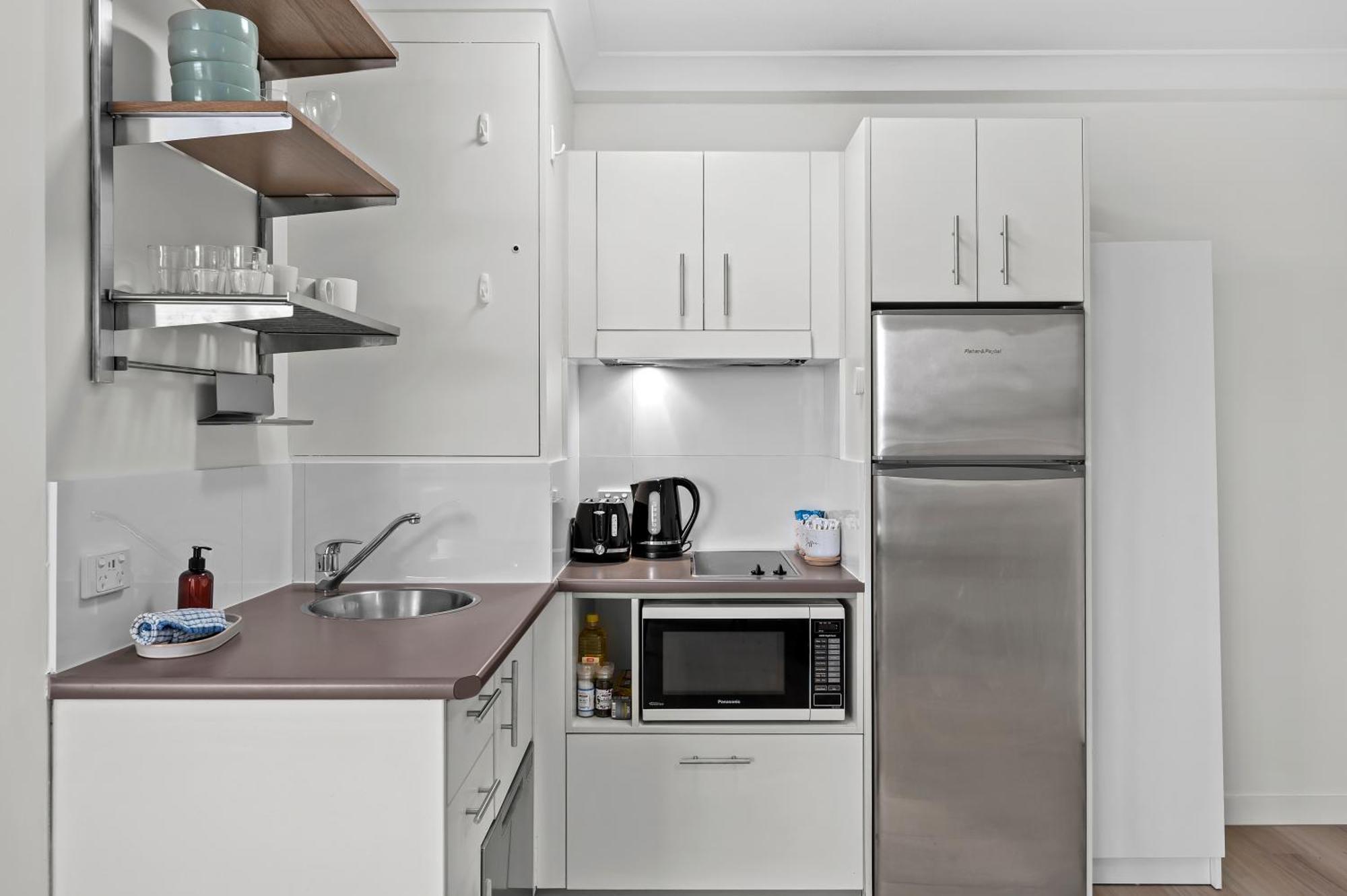 Cbd Near Stadium With & River Views! *