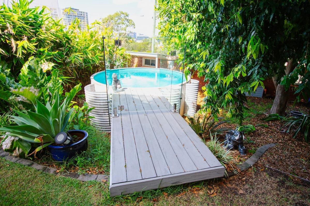 The Carrington Manor *