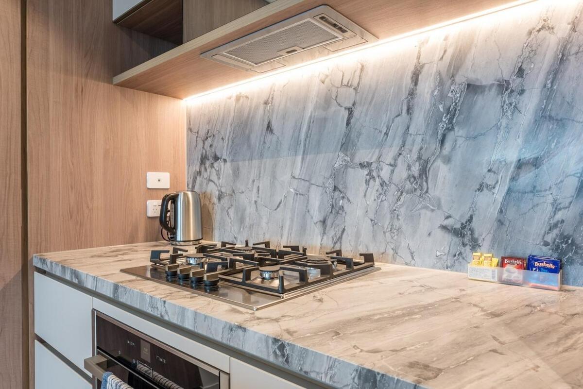 River View 2-bedroom *