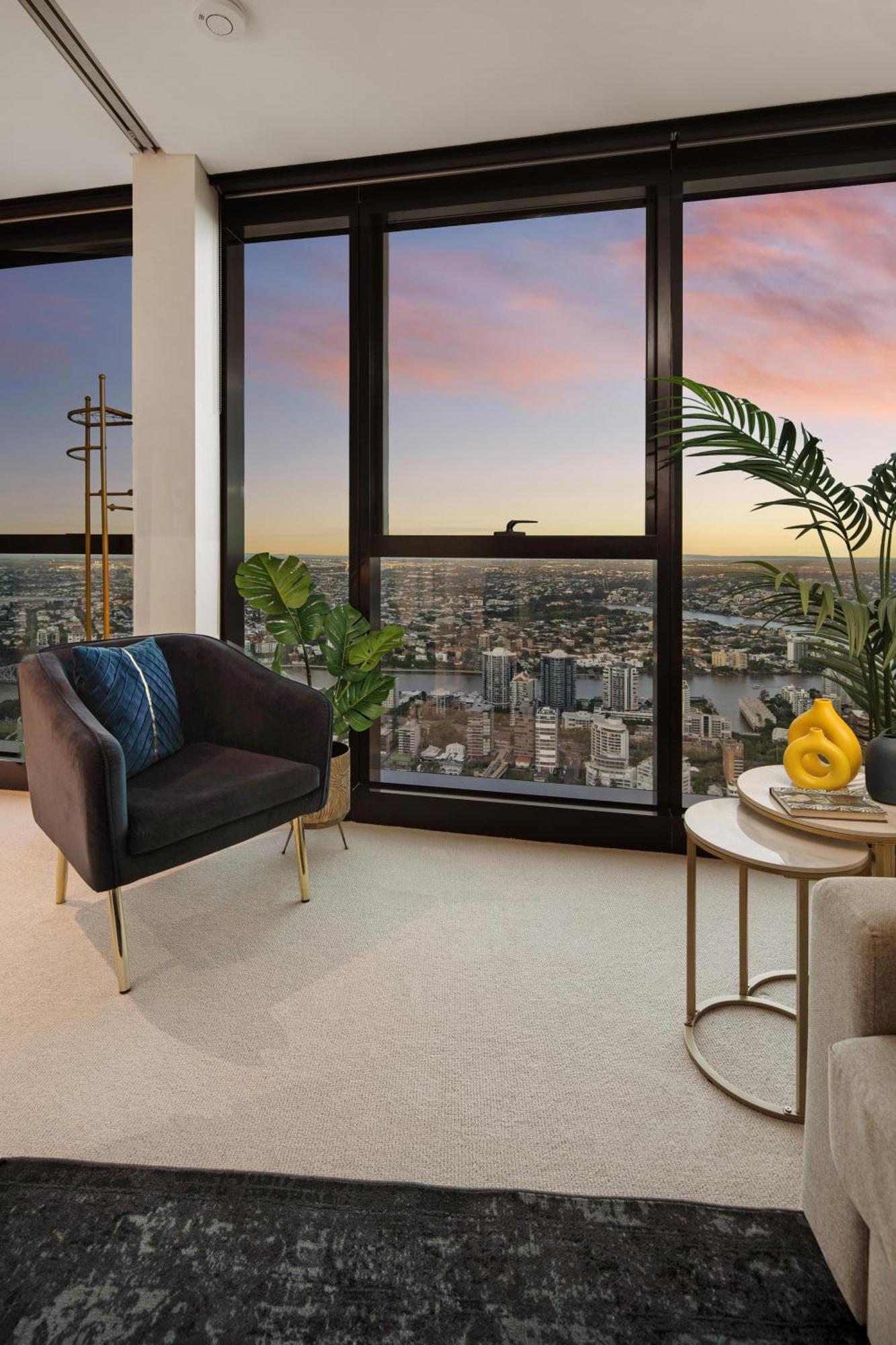 The Gatsby Escape Skytower Luxury Living At Level 71 Apartment