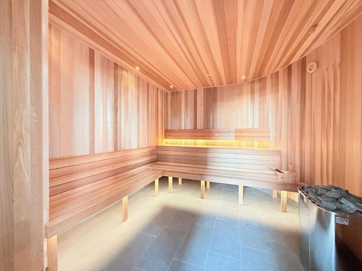 Stylish Riverfront 2bed With Pool At Qwr Apartment Brisbane