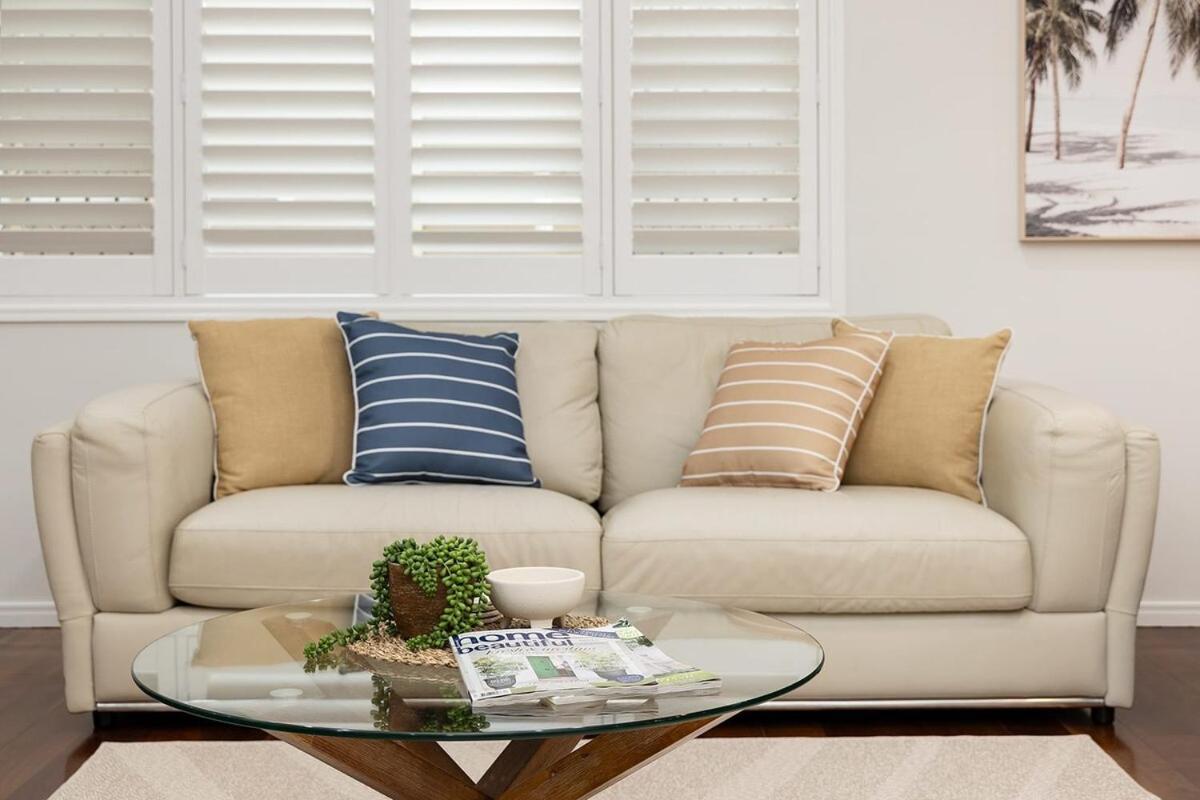 Newly Finished With Modern Fittings And Open Spaces Holiday home Brisbane