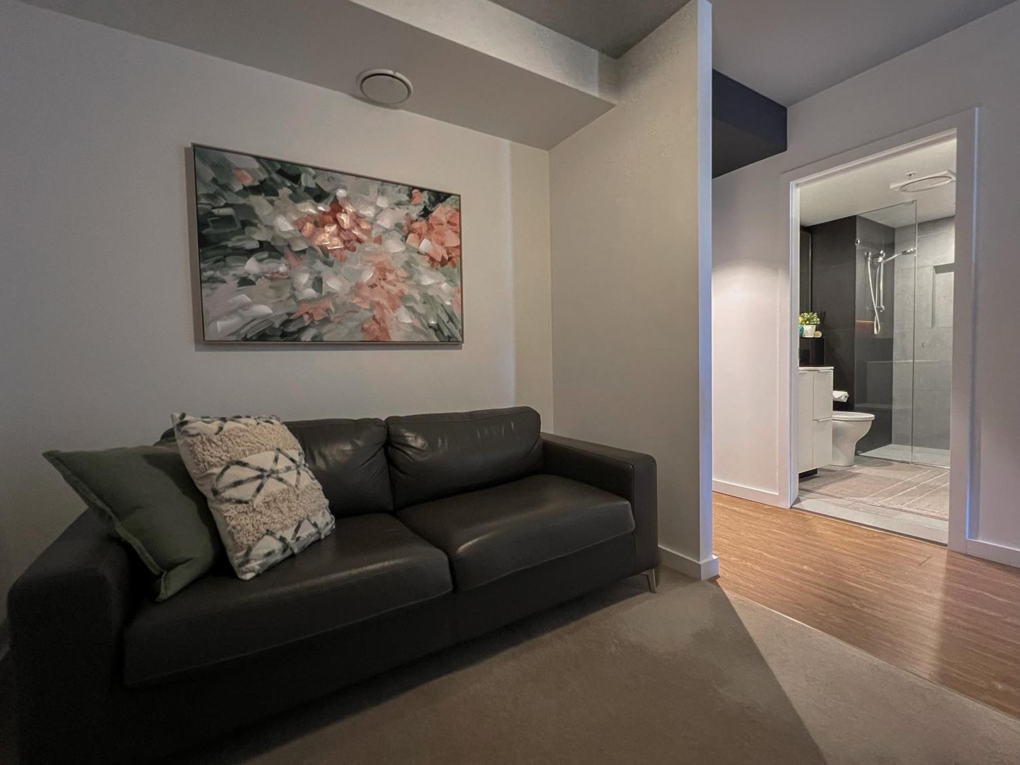 1bed - Valley Fringe - Free Parking Apartment *
