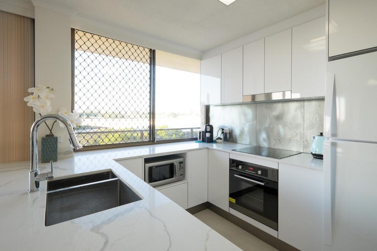 Southbank Luxury Pad- New List