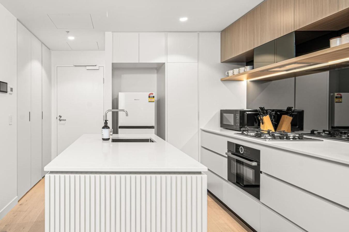 Apartment Modern 1br In Prime Queens Wharf Location Brisbane