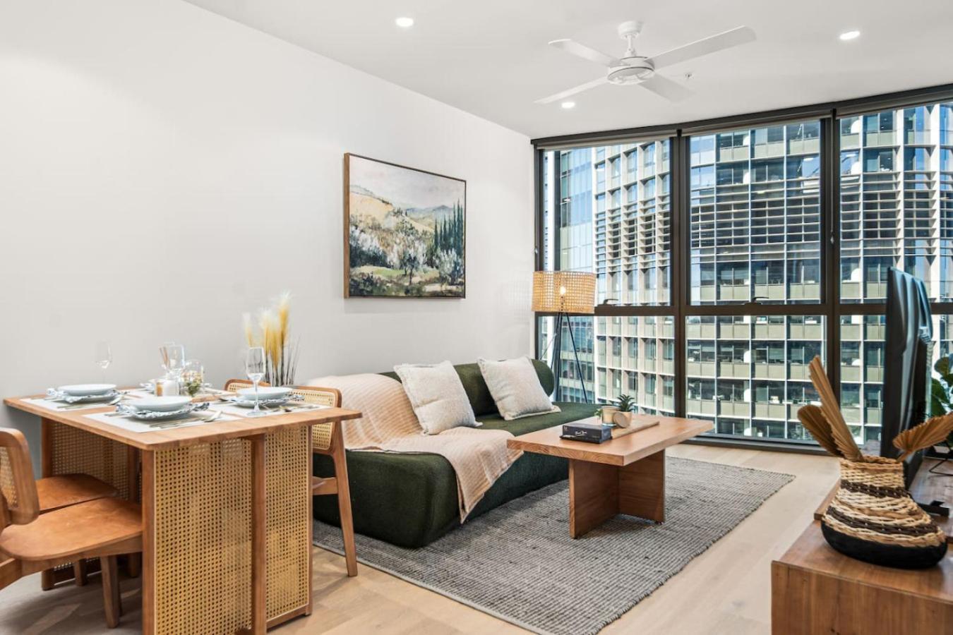 Apartment Modern 1br In Prime Queens Wharf Location *
